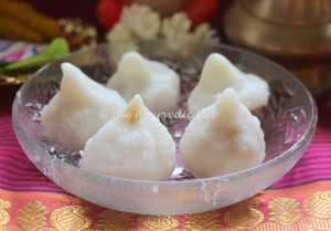 Kozhukattai - Close up