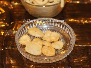 Thenkuzhal - Coins
